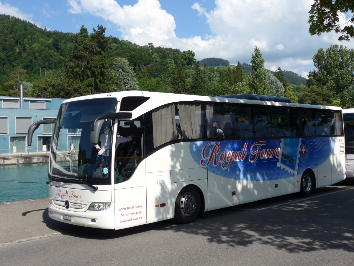 (151'450) - Royal-Tours, Gen�ve - GE 960'843 - Mercedes am 11. Juni 2014 bei der Schiffl�ndte Thun