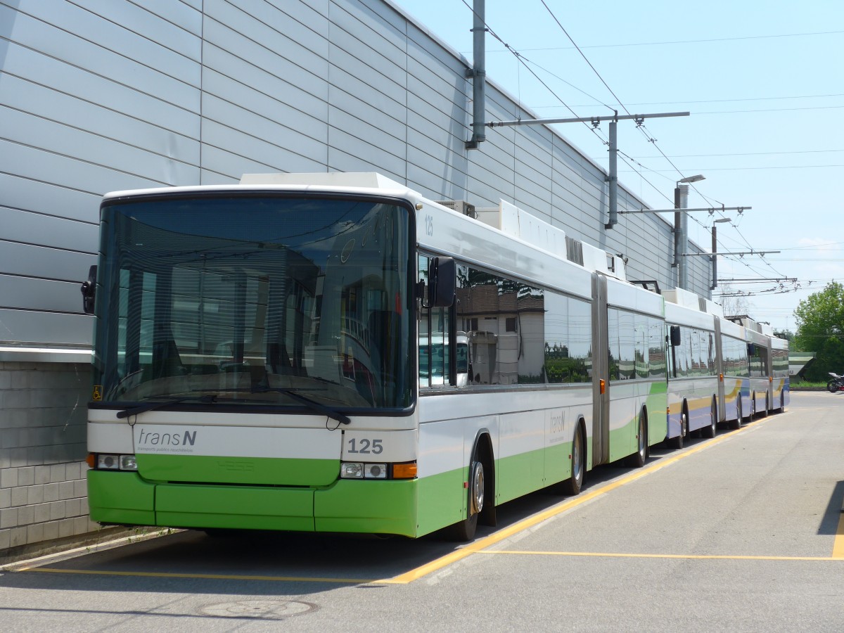 (151'463) - transN, La Chaux-de-Fonds - Nr. 125 - NAW/Hess Gelenktrolleybus (ex TC La Chaux-de-Fonds Nr. 125) am 12. Juni 2014 in Marin, D�p�t