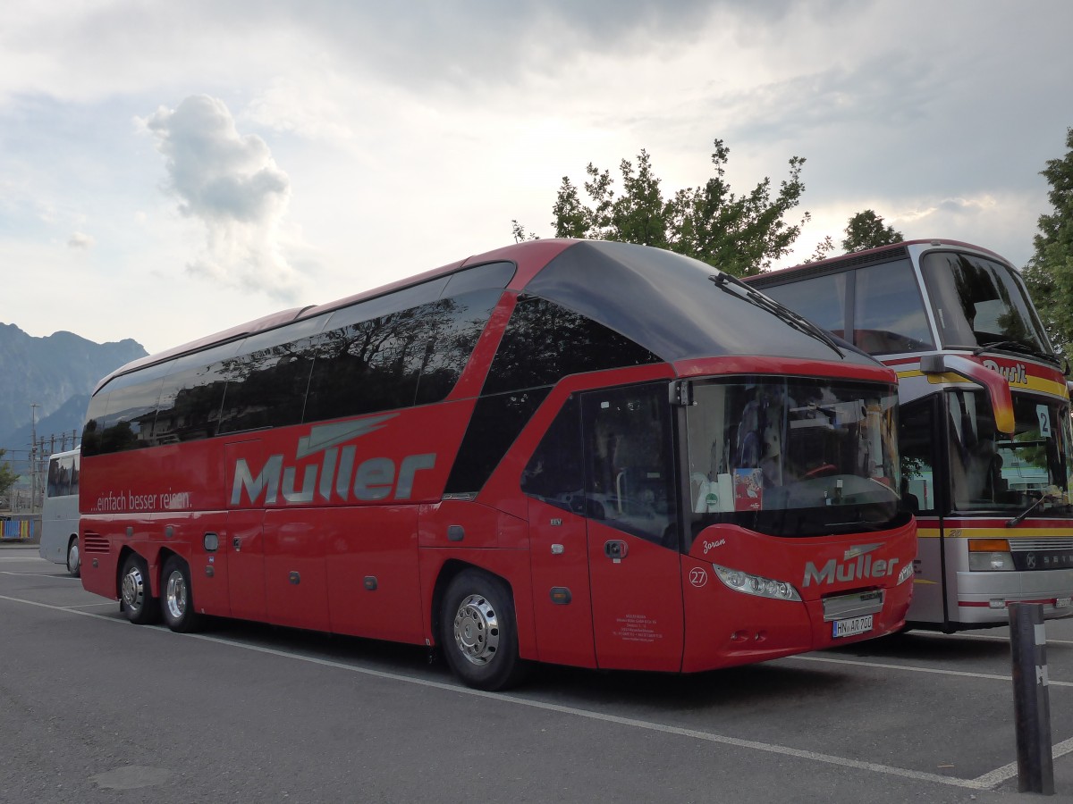 (151'599) - Aus Deutschland: M�ller, Massenbachhausen - Nr. 27/HN-AR 700 - Neoplan am 19. Juni 2014 in Thun, Seestrasse