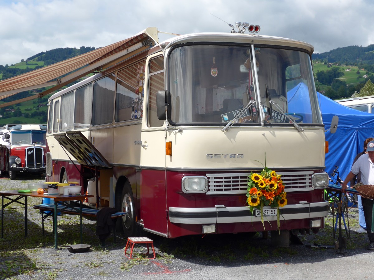 (153'786) - Br�ngger, Elgg - SH 27'151 - Setra am 16. August 2014 in Altst�tten, Allmendplatz