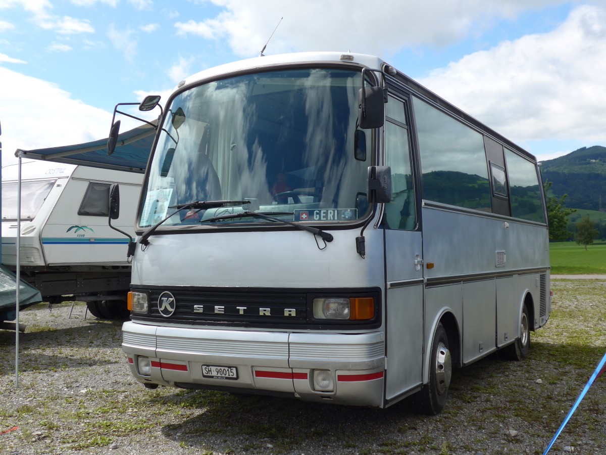 (153'817) - Leutwyler, D�rren�sch - SH 90'015 - Setra (ex Zihlmann, Z�rich) am 16. August 2014 in Altst�tten, Allmendplatz