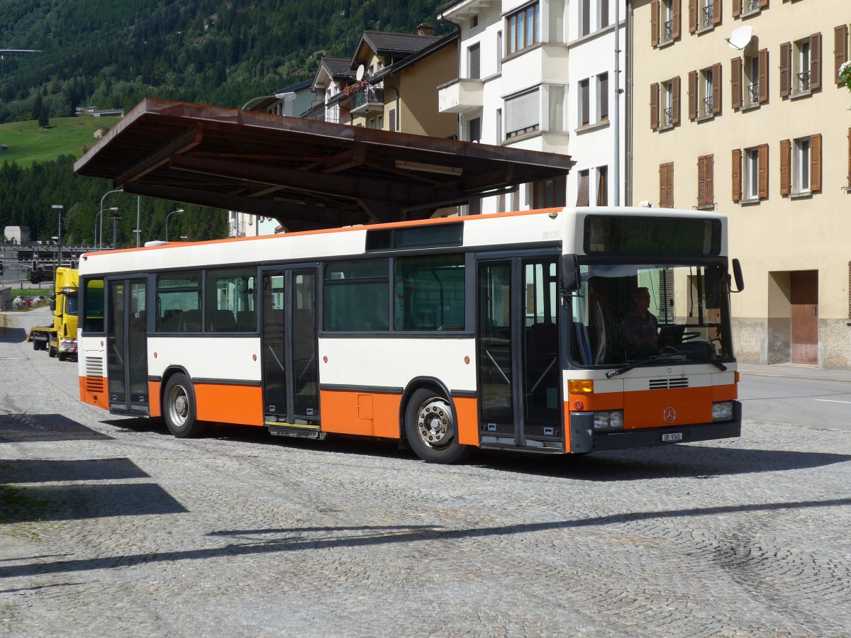 (154'779) - Meyer, G�schenen - UR 9345 - Mercedes (ex BSU Solothurn Nr. 63) am 1. September 2014 beim Bahnhof Airolo