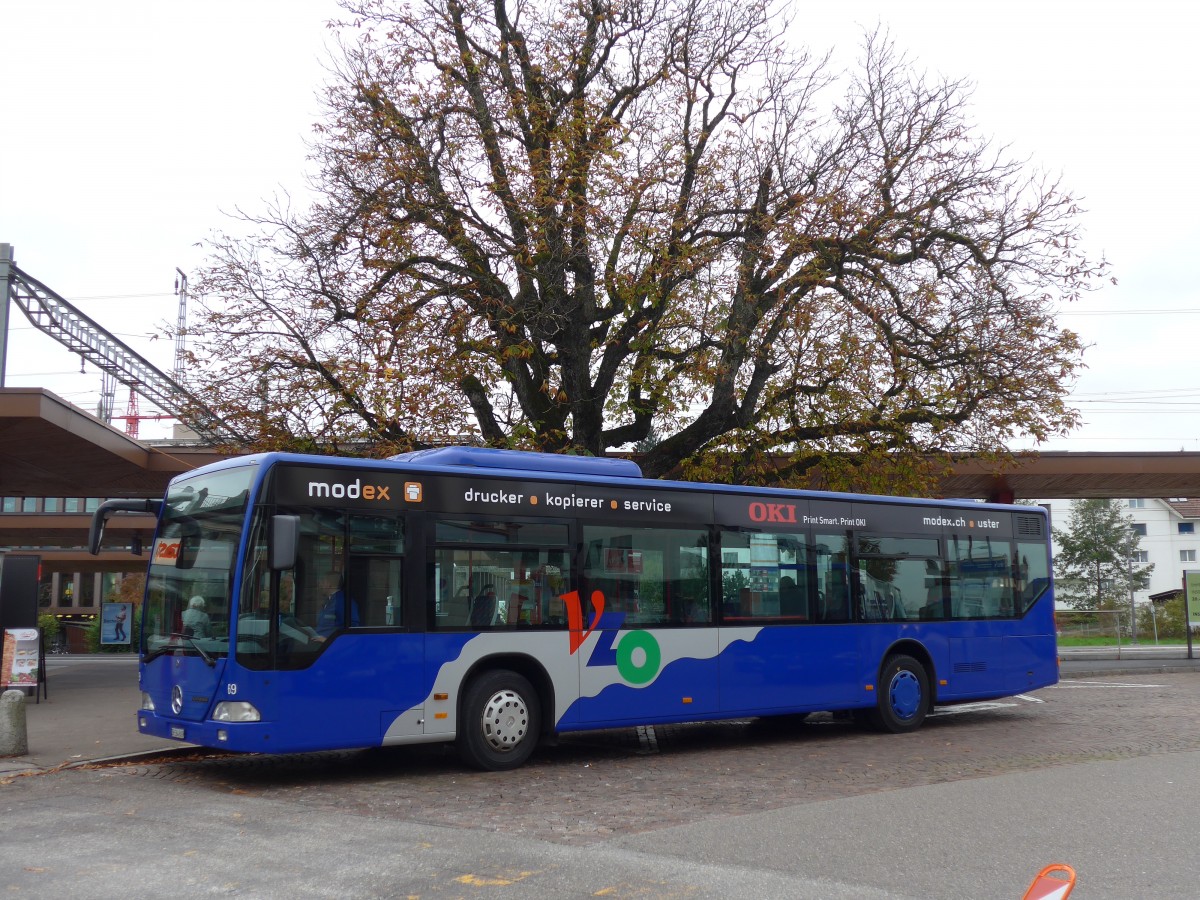 (156'196) - VZO Gr�ningen - Nr. 69/ZH 564'869 - Mercedes am 28. Oktober 2014 beim Bahnhof Wetzikon