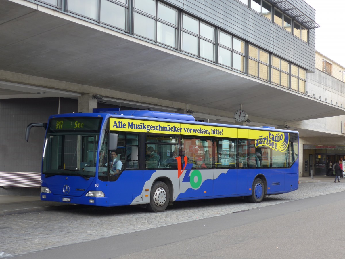 (156'236) - VZO Gr�ningen - Nr. 40/ZH 54'340 - Mercedes am 28. Oktober 2014 beim Bahnhof Uster