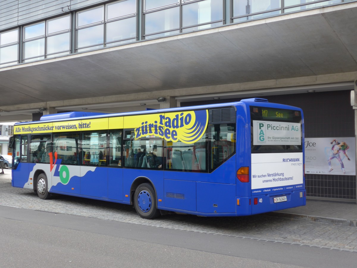 (156'237) - VZO Gr�ningen - Nr. 40/ZH 54'340 - Mercedes am 28. Oktober 2014 beim Bahnhof Uster