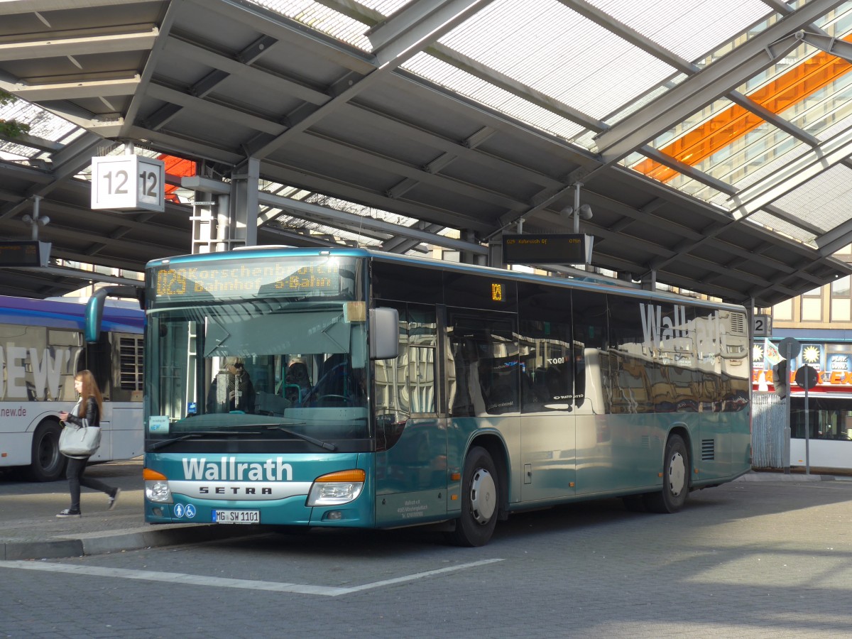 (157'314) - Wallrath, M�nchengladbach - MG-SW 1101 - Setra am 22. November 2014 beim Hauptbahnhof M�nchengladbach