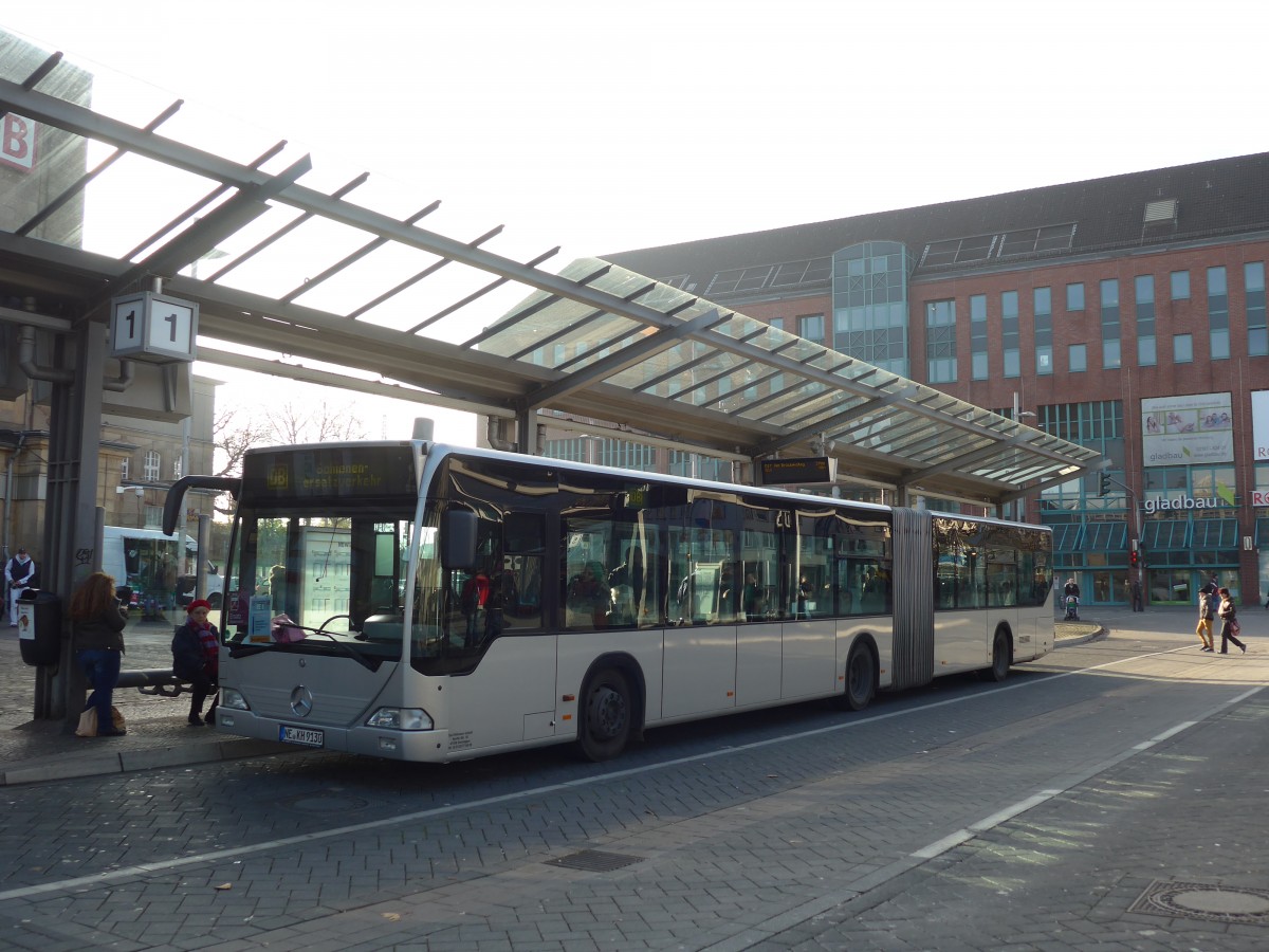 (157'326) - Hillmann, Dormagen - NE-KH 9130 - Mercedes am 22. November 2014 beim Hauptbahnhof M�nchengladbach