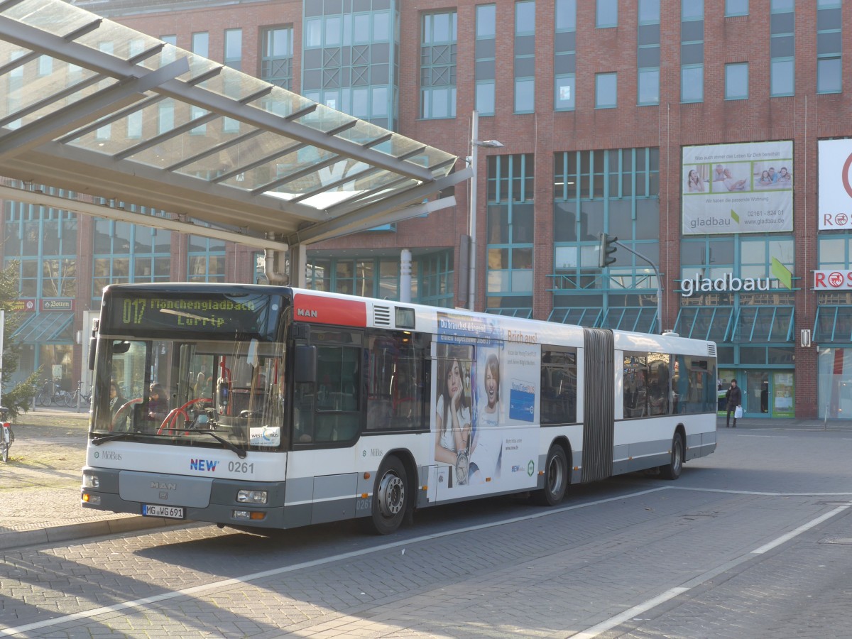 (157'328) - M�Bus, M�nchengladbach - Nr. 261/MG-WG 691 - MAN am 22. November 2014 beim Hauptbahnhof M�nchengladbach