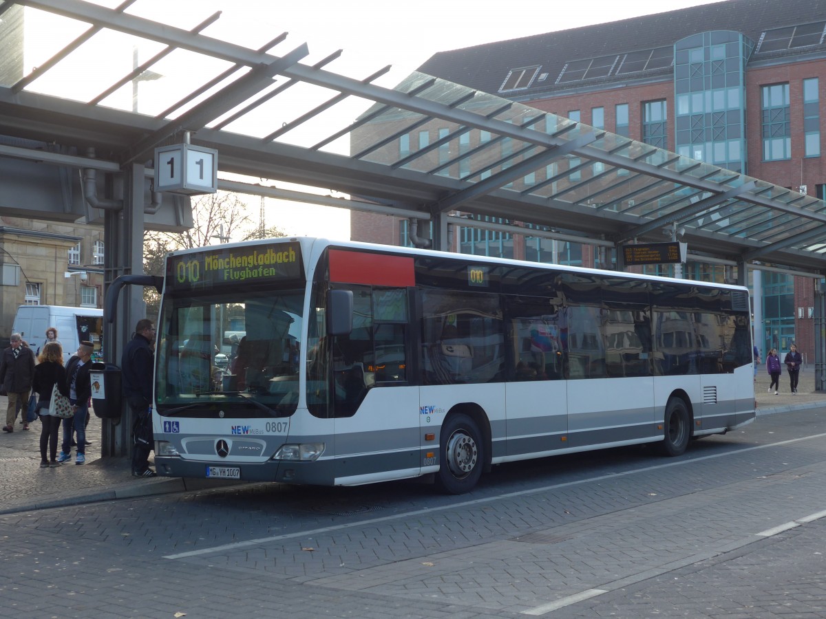 (157'333) - M�Bus, M�nchengladbach - Nr. 807/MG-YH 1007 - Mercedes am 22. November 2014 beim Hauptbahnhof M�nchengladbach