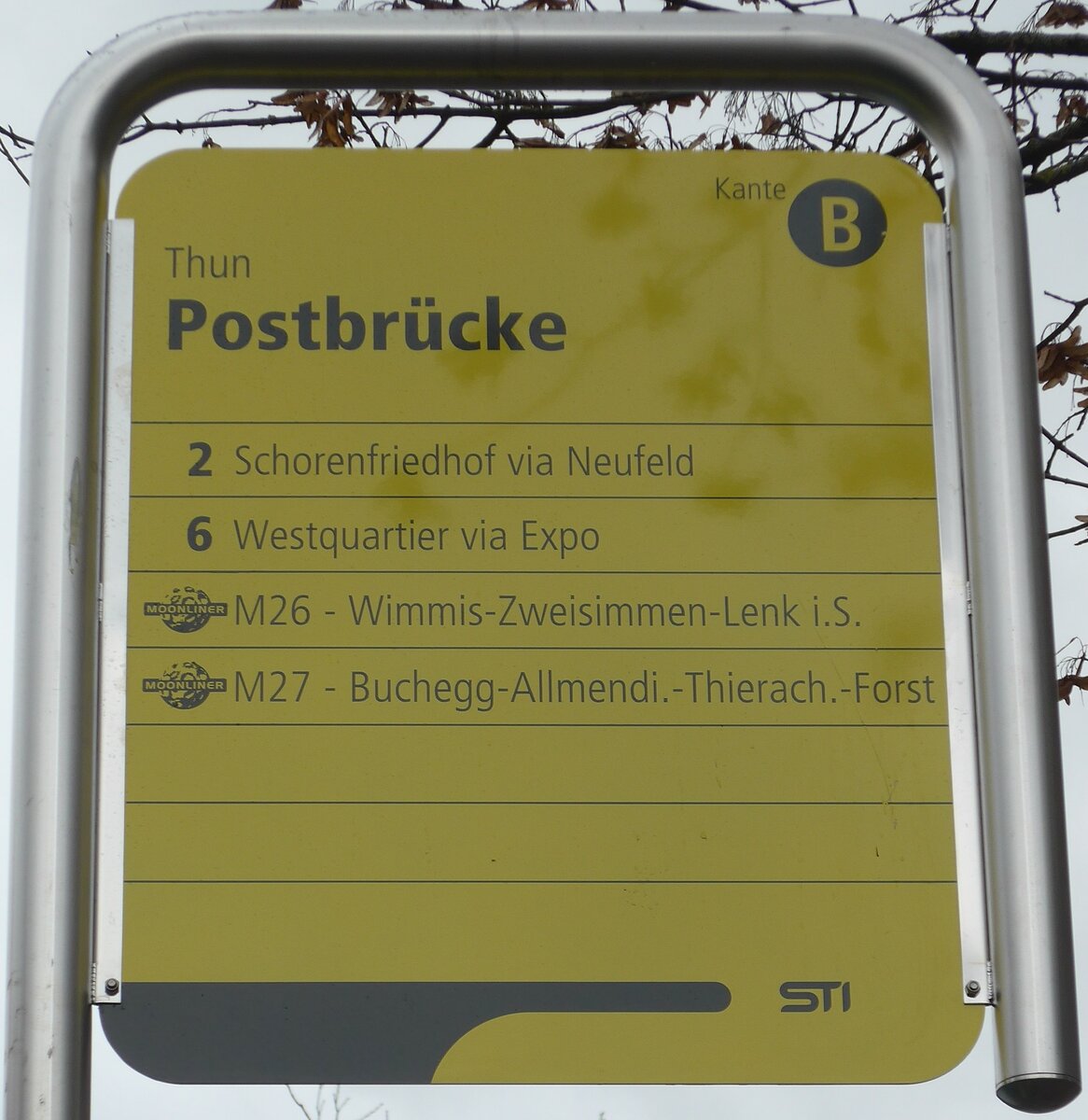 (157'718) - STI-Haltestellenschild - Thun, Postbr�cke - am 8. Dezember 2014