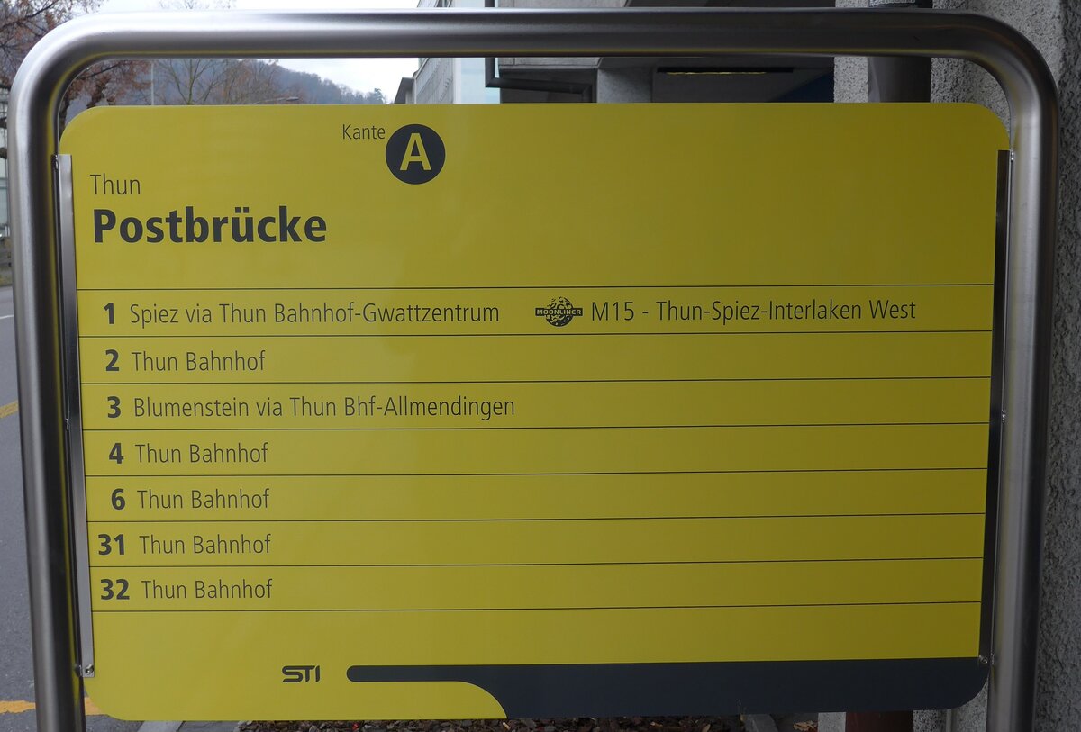 (157'719) - STI-Haltestellenschild - Thun, Postbr�cke - am 8. Dezember 2014