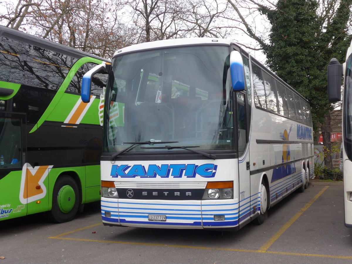 (157'746) - Kantic, Neudorf - LU 237'719 - Setra am 14. Dezember 2014 in Z�rich, Sihlquai