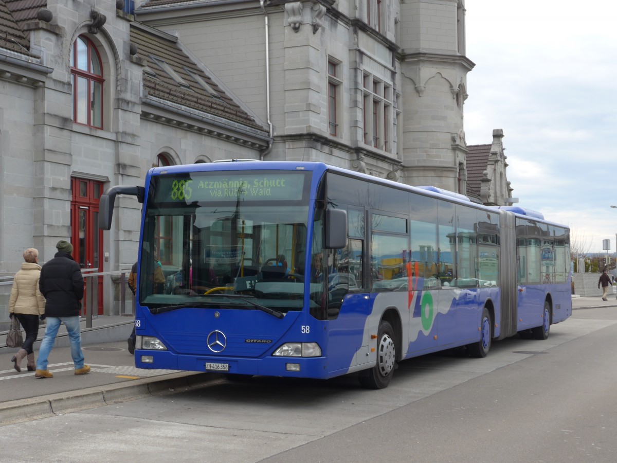 (157'774) - VZO Gr�ningen - Nr. 58/ZH 416'358 - Mercedes am 14. Dezember 2014 beim Bahnhof Rapperswil