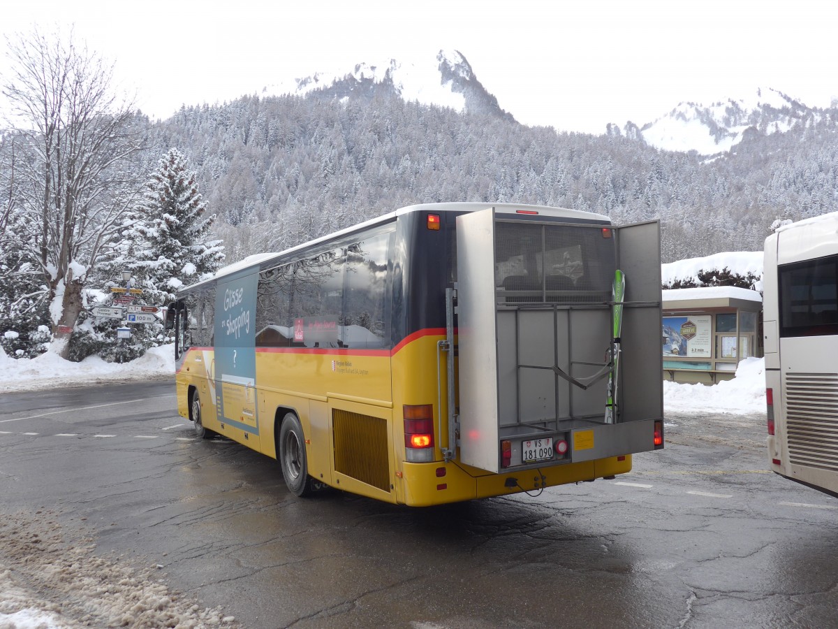 (158'001) - Buchard, Leytron - Nr. 111/VS 181'090 - Volvo am 28. Dezember 2014 in Ovronnaz, La Crois�e