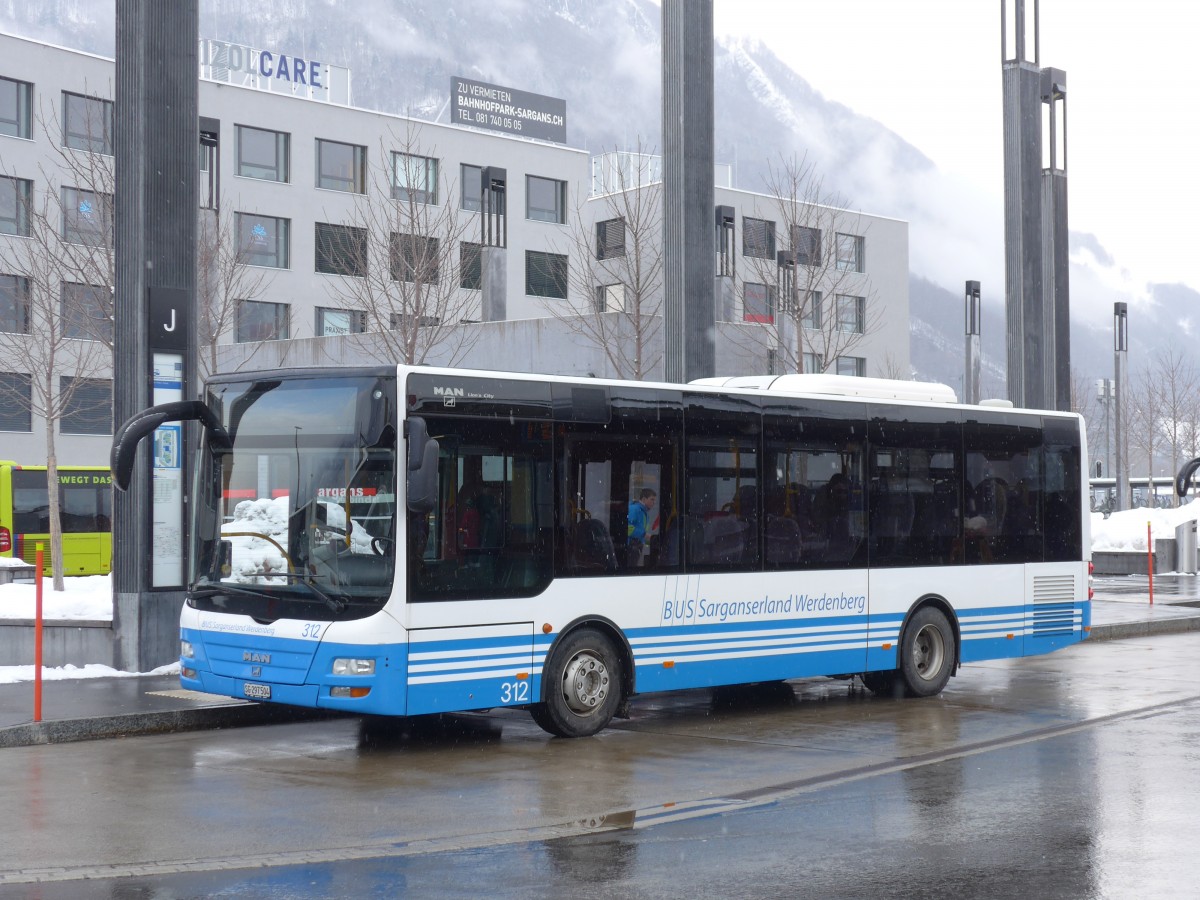 (158'527) - BSW Sargans - Nr. 312/SG 297'504 - MAN/G�ppel am 1. Februar 2015 beim Bahnhof Sargans