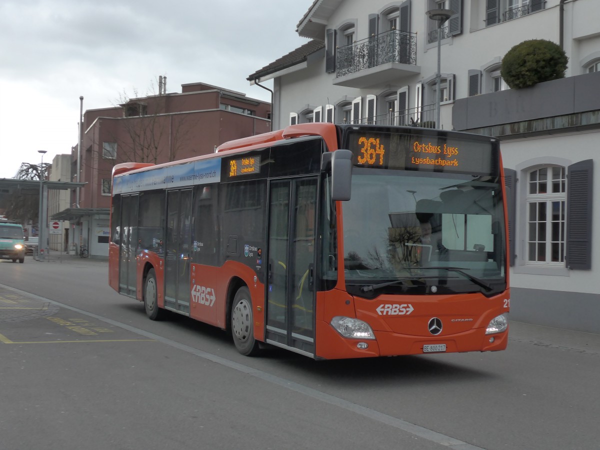 (158'943) - RBS Worblaufen - Nr. 217/BE 800'217 - Mercedes am 2. M�rz 2015 beim Bahnhof Lyss