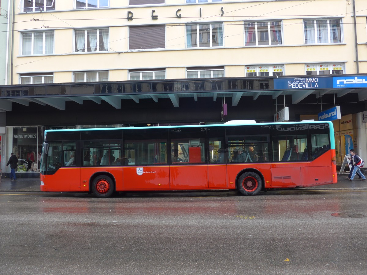 (158'951) - Binggeli, Studen - BE 20'044 - Mercedes (ex VB Biel Nr. 128) am 2. M�rz 2015 beim Bahnhof Biel