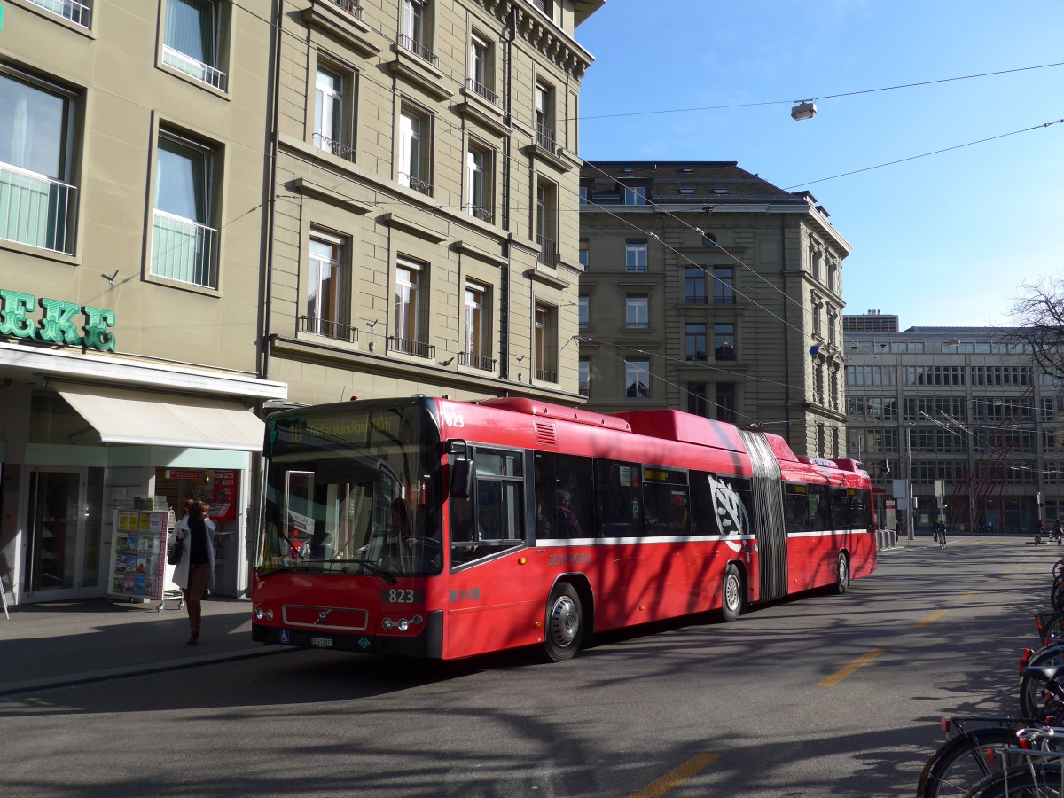 (159'044) - Bernmobil, Bern - Nr. 823/BE 612'823 - Volvo am 9. M�rz 2015 in Bern, Hirschengraben