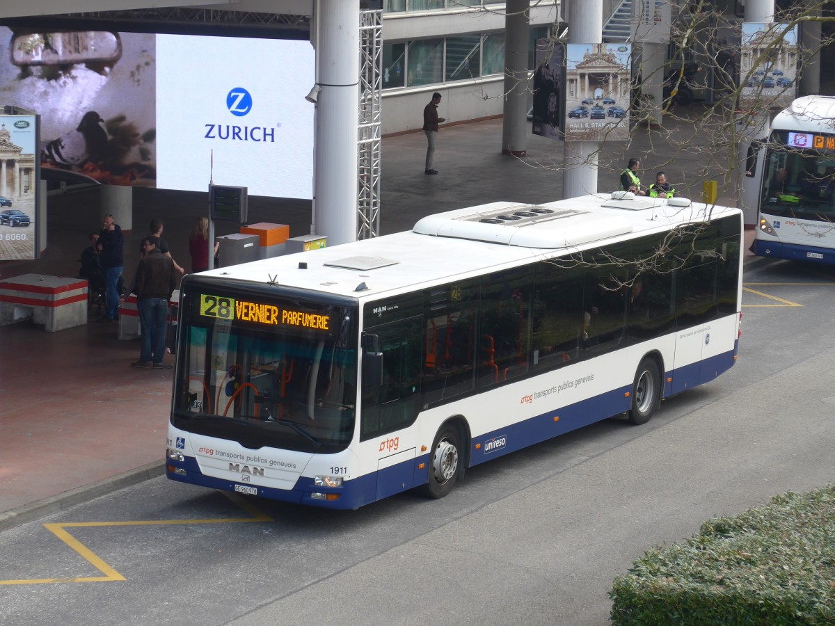 (159'095) - Globe-Limo, Gen�ve - Nr. 1911/GE 960'978 - MAN am 14. M�rz 2015 in Gen�ve, Palexpo