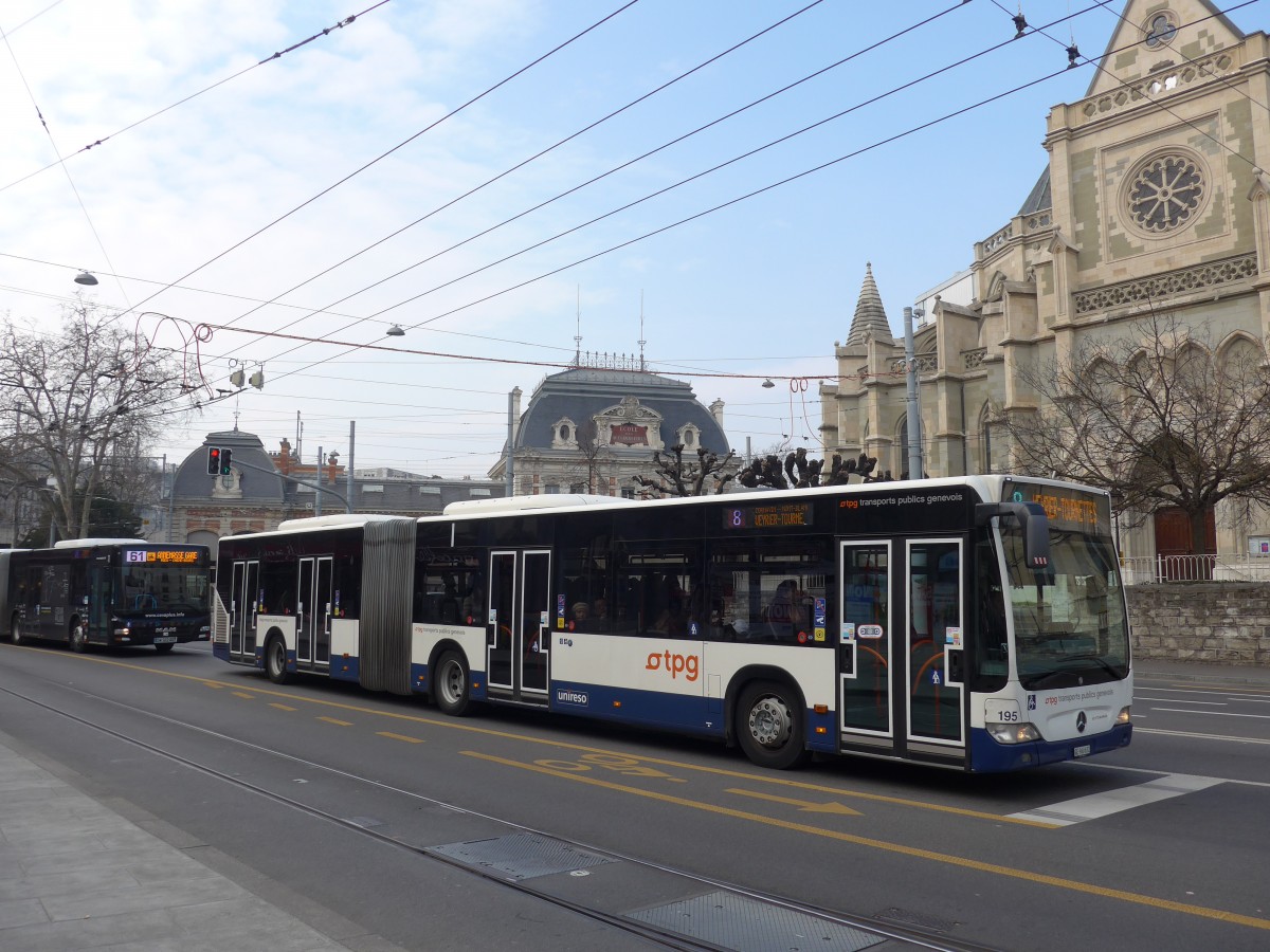(159'129) - TPG Gen�ve - Nr. 195/GE 960'631 - Mercedes am 14. M�rz 2015 in Gen�ve, Place des Vingt-Deux-Cantons