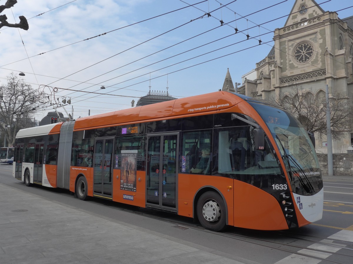 (159'134) - TPG Gen�ve - Nr. 1633 - Van Hool Gelenktrolleybus am 14. M�rz 2015 in Gen�ve, Place des Vingt-Deux-Cantons