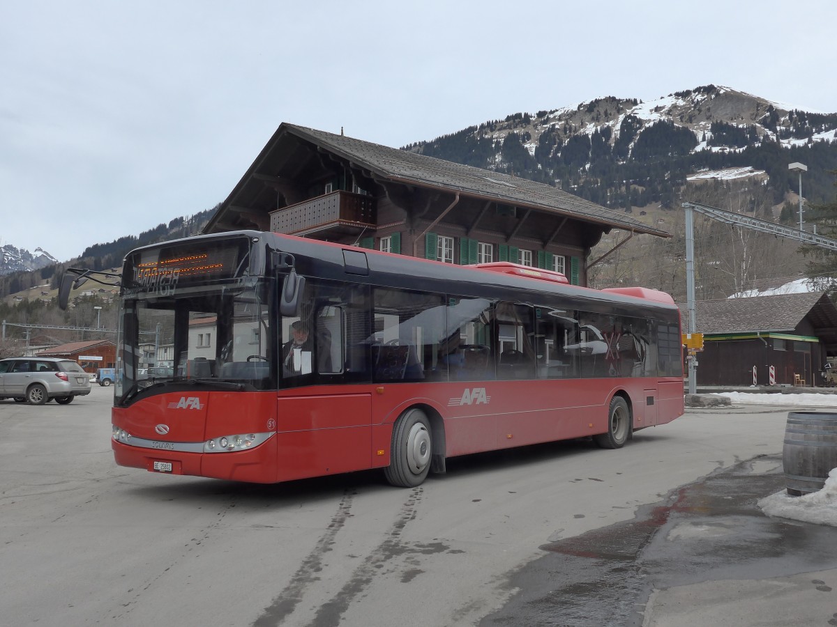 (159'200) - AFA Adelboden - Nr. 51/BE 25'802 - Solaris am 16. M�rz 2015 beim Bahnhof Lenk