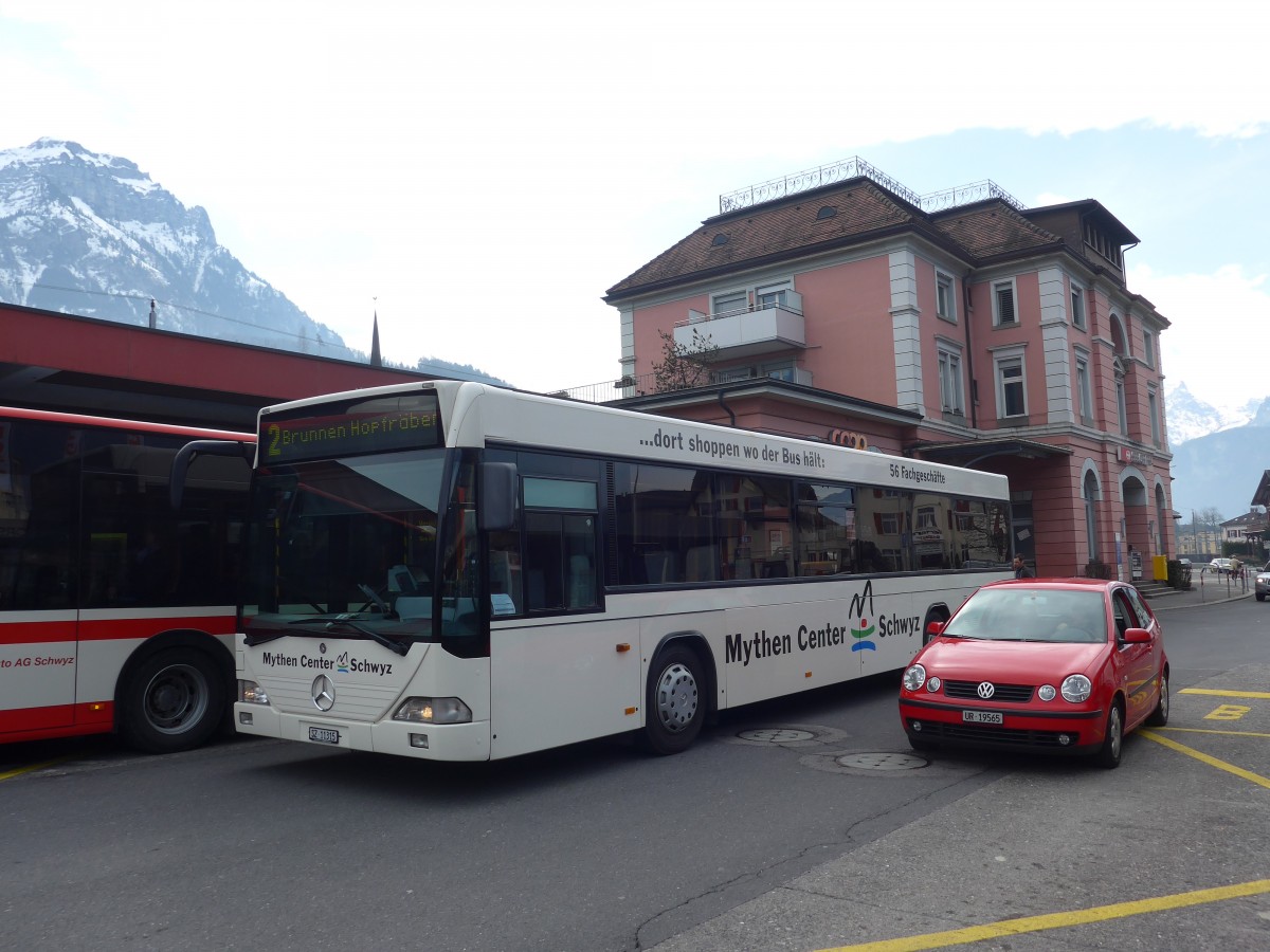 (159'228) - AAGS Schwyz - Nr. 15/SZ 11'315 - Mercedes/Hess am 17. M�rz 2015 beim Bahnhof Brunnen