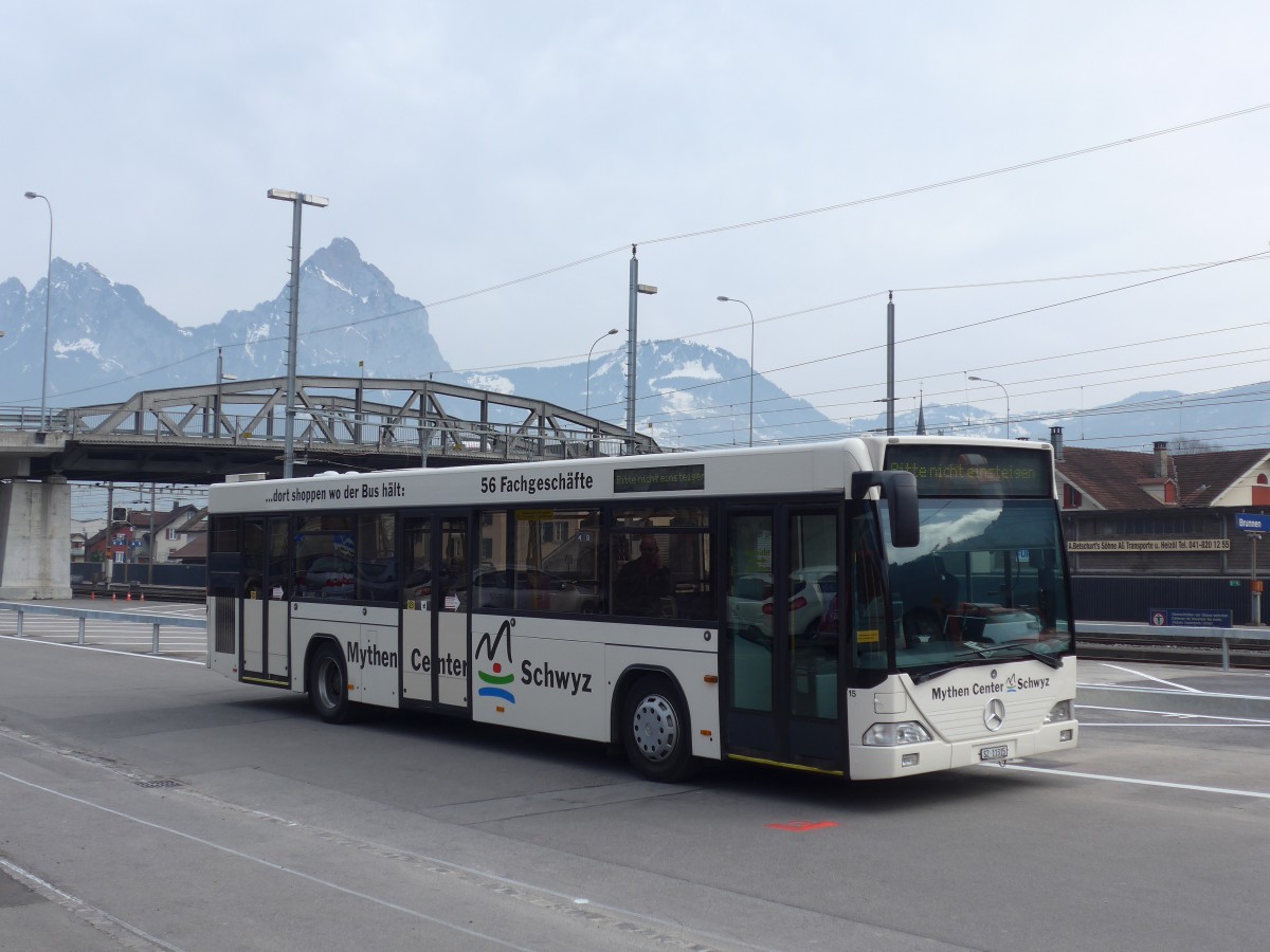 (159'233) - AAGS Schwyz - Nr. 15/SZ 11'315 - Mercedes/Hess am 17. M�rz 2015 beim Bahnhof Brunnen