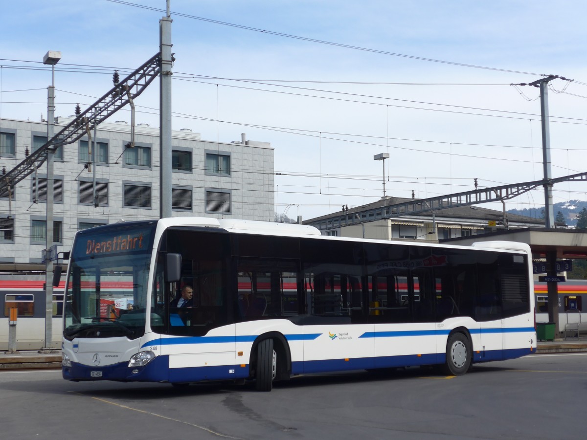 (159'262) - Auf der Maur, Steinen - Nr. 248/SZ 4638 - Mercedes am 17. M�rz 2015 beim Bahnhof Arth-Goldau
