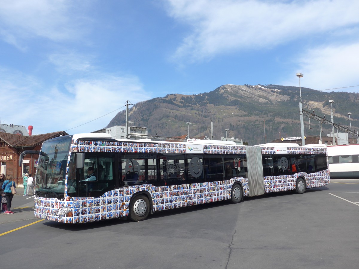 (159'270) - ZVB Zug - Nr. 61/ZG 88'061 - Mercedes am 17. M�rz 2015 beim Bahnhof Arth-Goldau