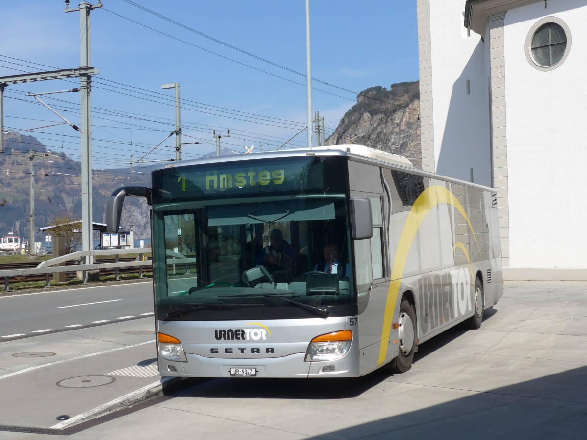 (159'314) - AAGU Altdorf - Nr. 57/UR 9347 - Setra am 18. M�rz 2015 in Fl�elen, Hauptplatz