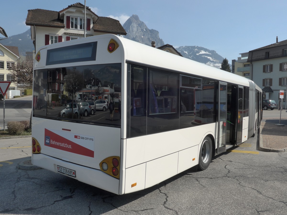 (159'326) - AAGS Schwyz - Nr. 85/SZ 118'685 - Solaris (ex VR La Chaux-de-Fonds Nr. 261) am 18. M�rz 2015 beim Bahnhof Schwyz