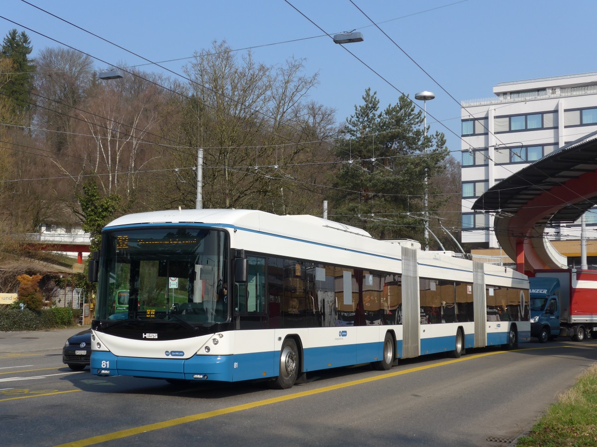 (159'364) - VBZ Z�rich - Nr. 81 - Hess/Hess Doppelgelenktrolleybus am 19. M�rz 2015 in Z�rich, Bucheggplatz