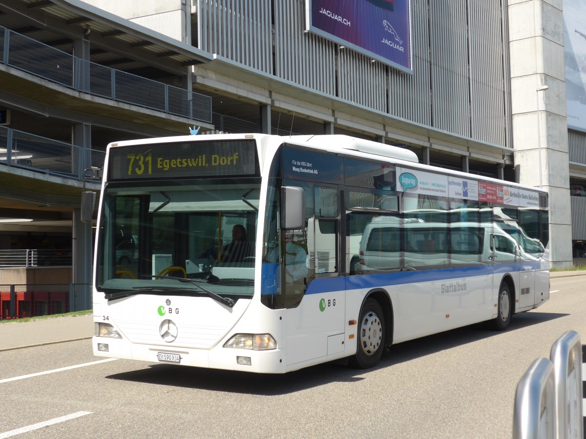 (160'212) - Maag, Kloten - Nr. 34/ZH 590'934 - Mercedes am 8. Mai 2015 in Z�rich, Flughafen
