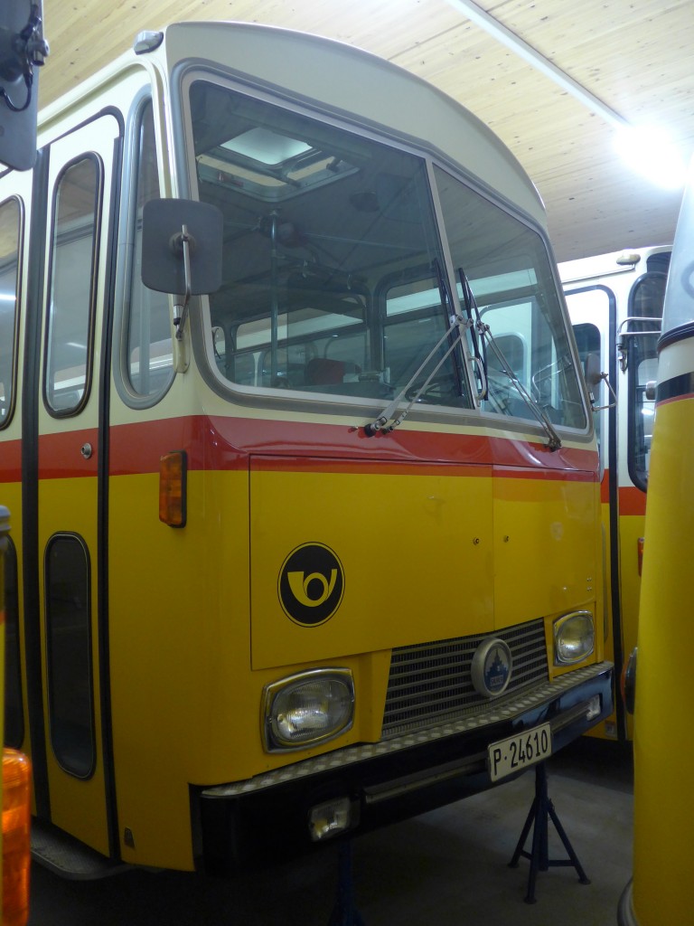 (161'518) - PTT-Regie - P 24'610 - Saurer/T�scher am 30. Mai 2015 in Mamishaus, Depot MfK (Teilaufnahme)