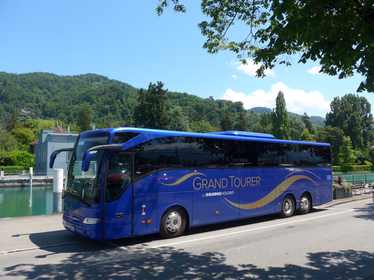 (161'715) - Aus England: Shearings, Wigan - Nr. 732/BN15 WXU - Mercedes am 3. Juni 2015 bei der Schiffl�ndte Thun