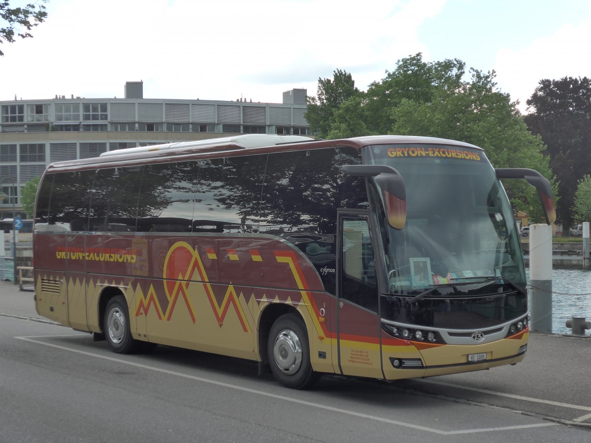 (161'980) - Hauser, Gryon - VD 1008 - MAN/Beulas am 8. Juni 2015 bei der Schiffl�ndte Thun
