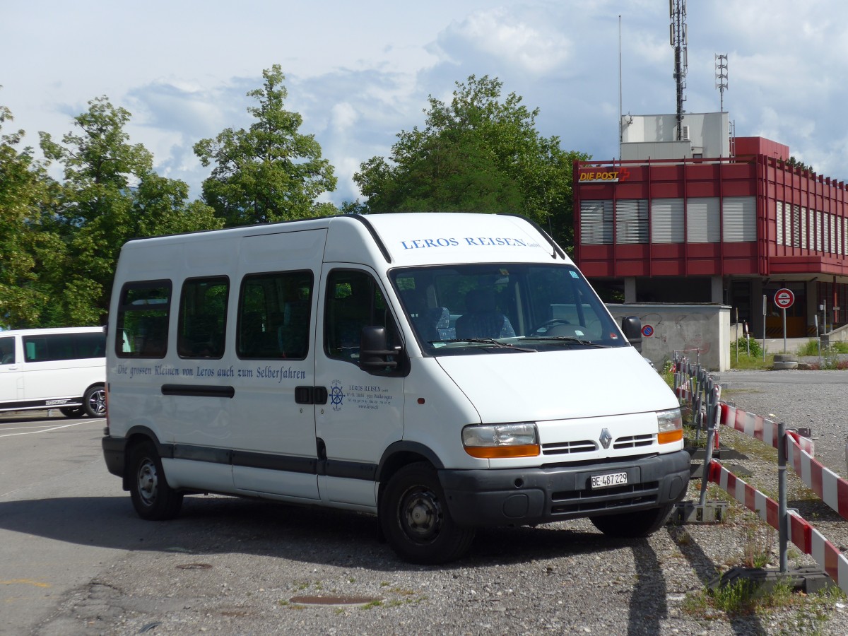 (162'156) - L�thi, Walkringen - BE 487'229 - Renault am 14. Juni 2015 in Thun, Rosenau