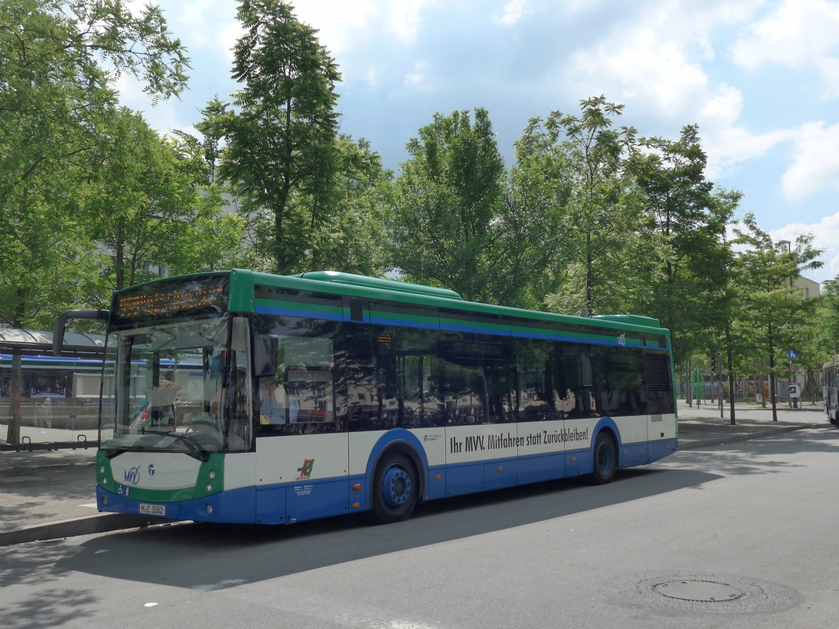 (162'791) - Ettenhuber, M�nchen - M-E 3082 - Temsa am 28. Juni 2015 in M�nchen, Bahnhof Giesing