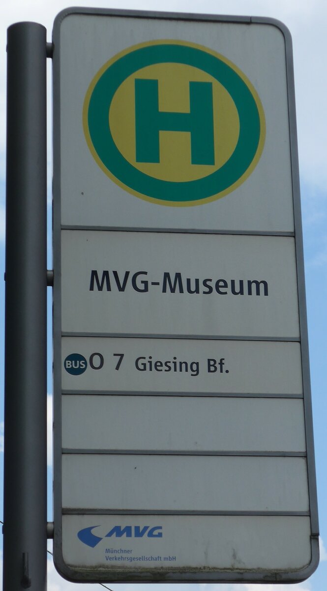 (162'800) - MVG-Haltestellenschild - M�nchen, MVG-Museum - am 28. Juni 2015