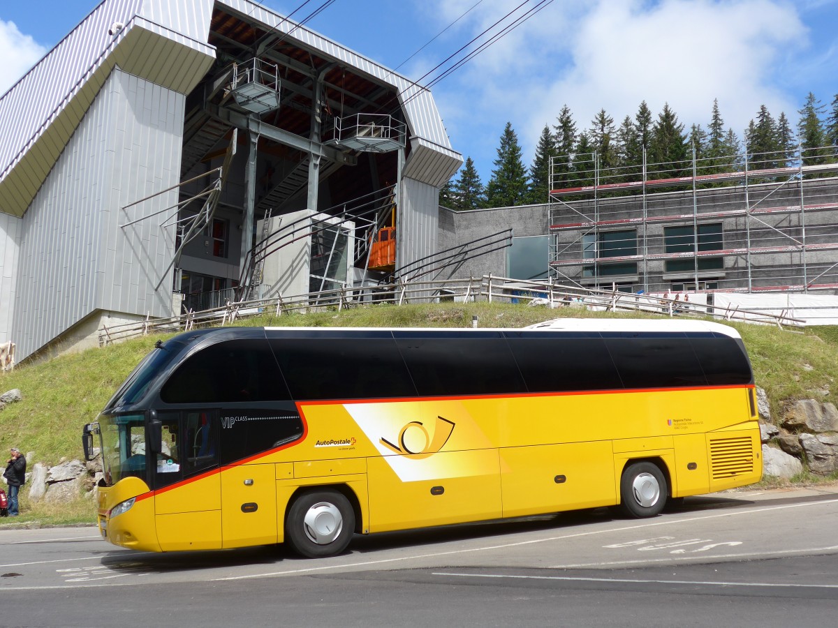 (163'249) - Autopostale, Croglio - TI 181'464 - Neoplan am 2. August 2015 in Schw�galp, S�ntis-Schwebebahn