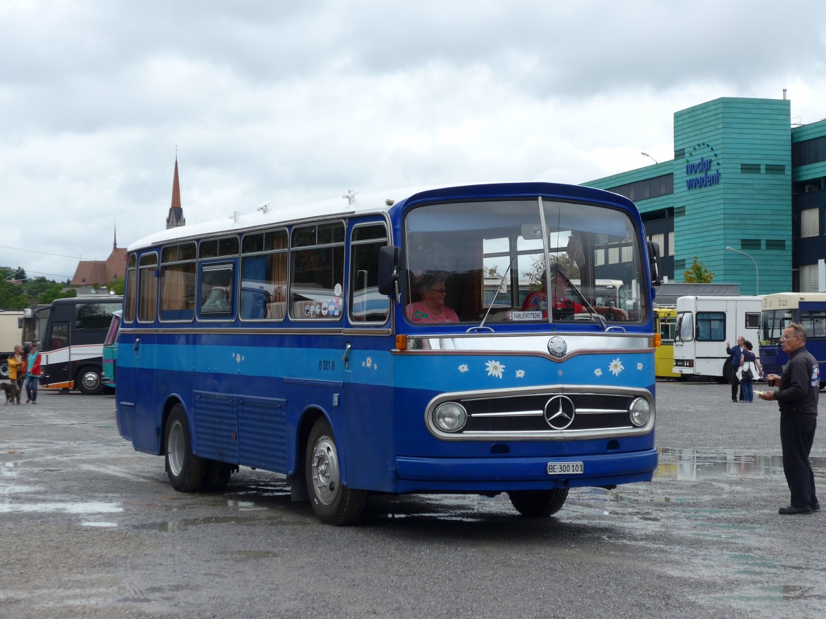 (163'537) - Aus der Schweiz: M�ller, Lenk - BE 300'101 - Mercedes am 16. August 2015 in Schaan, Wohnbustreffen