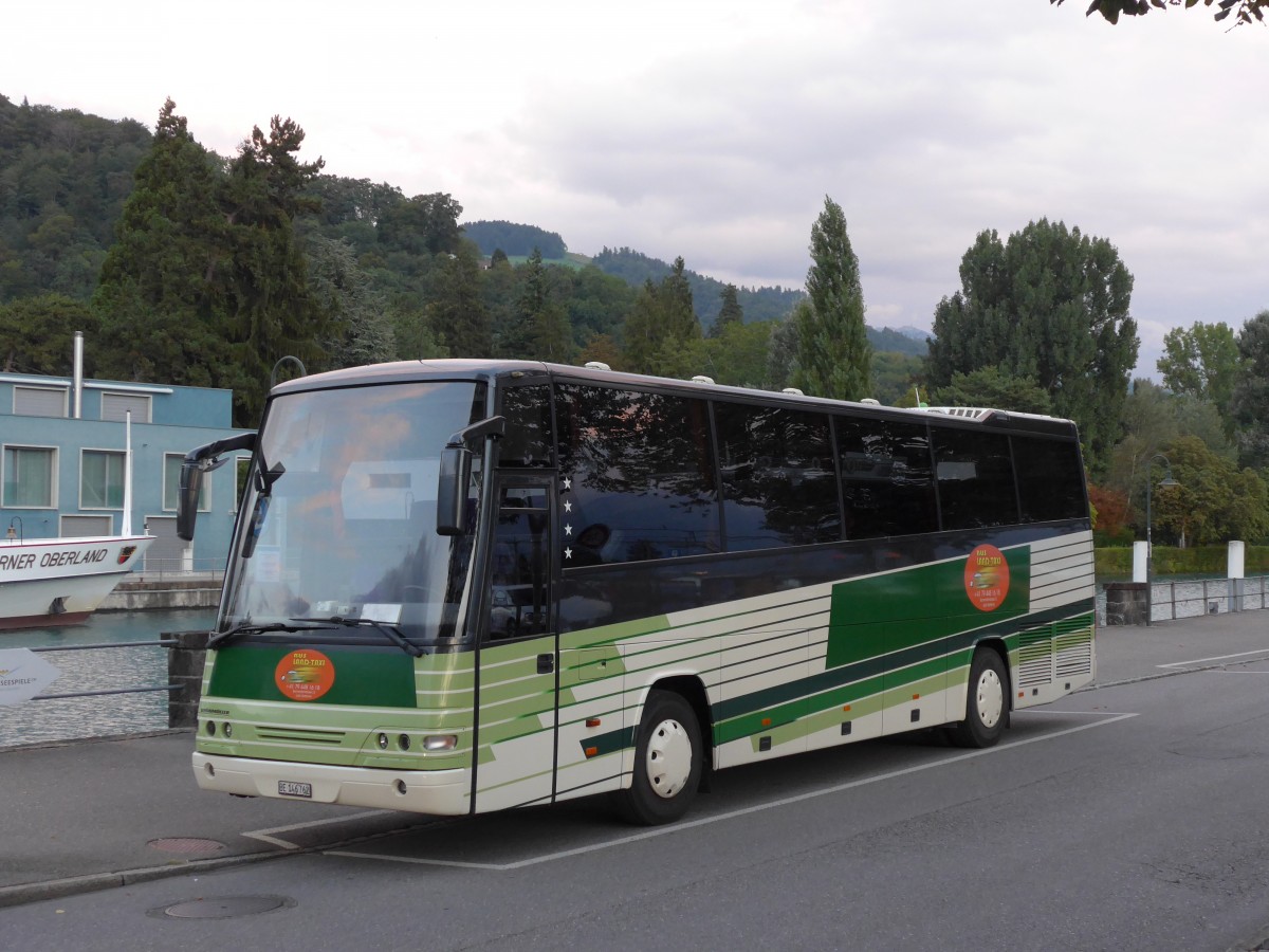 (164'377) - Land-Taxi, Wattenwil - BE 146'762 - Dr�gm�ller am 3. September 2015 bei der Schiffl�ndte Thun