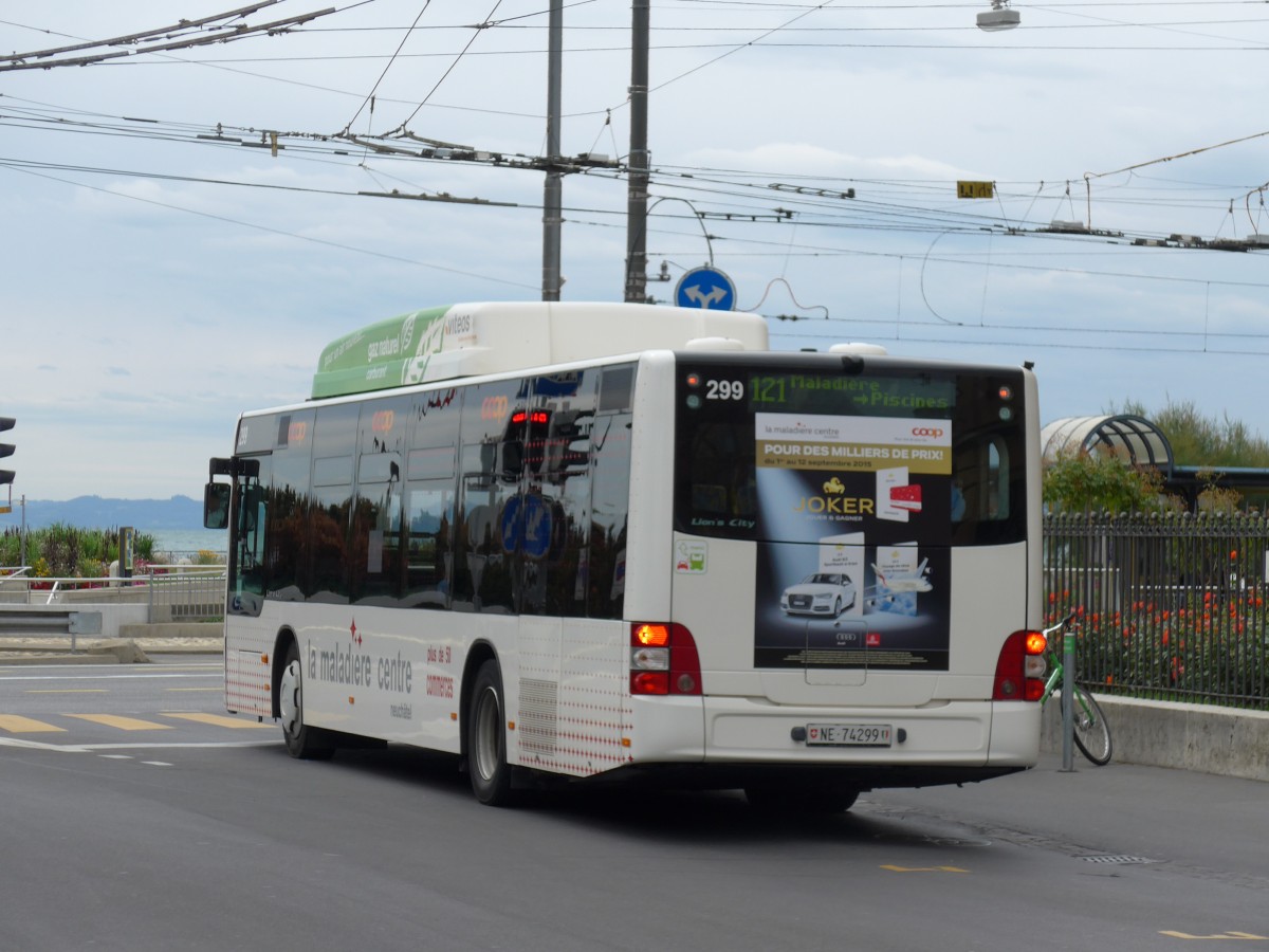 (164'800) - transN, La Chaux-de-Fonds - Nr. 299/NE 74'299 - MAN (ex TN Neuch�tel Nr. 299) am 15. September 2015 in Neuch�tel, Place Pury