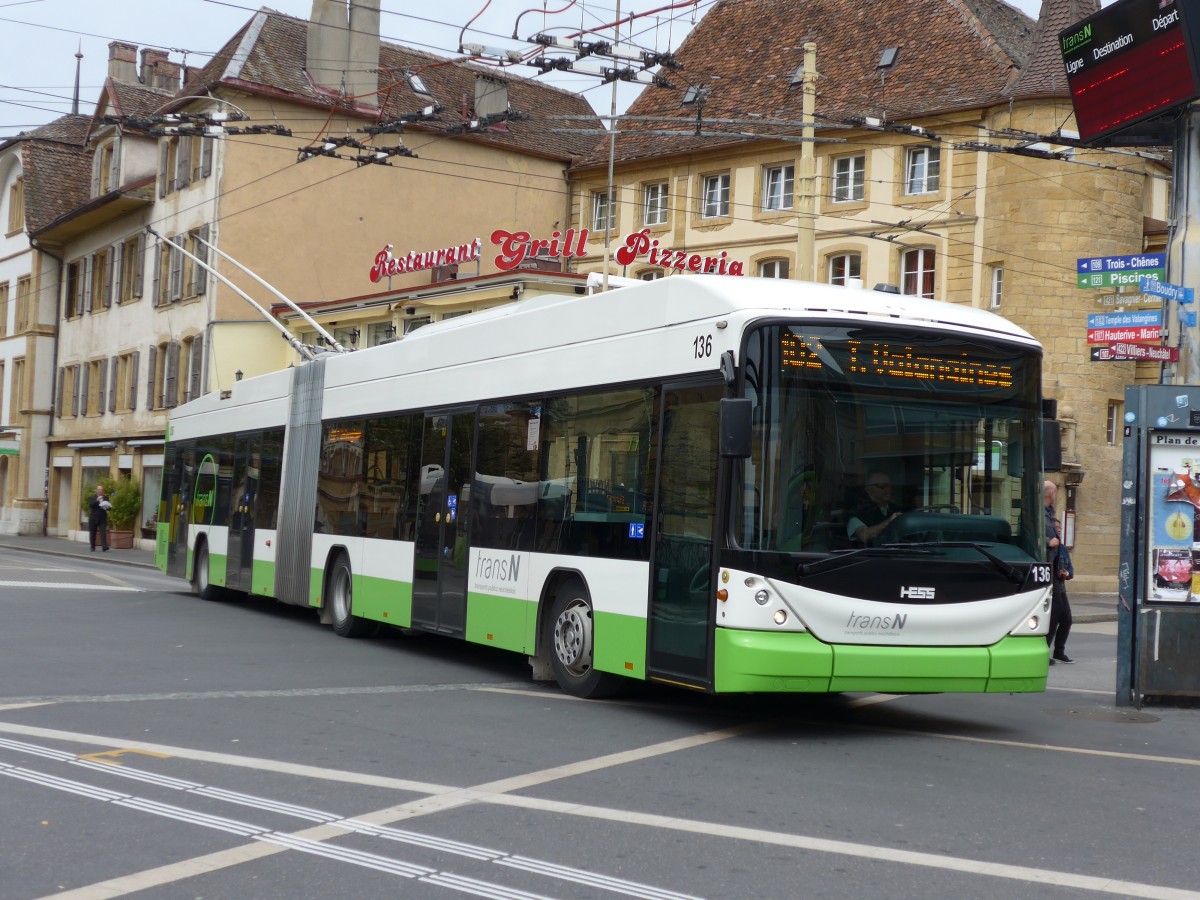 (164'808) - transN, La Chaux-de-Fonds - Nr. 136 - Hess/Hess Gelenktrolleybus (ex TN Neuch�tel Nr. 136) am 15. September 2015 in Neuch�tel, Place Pury