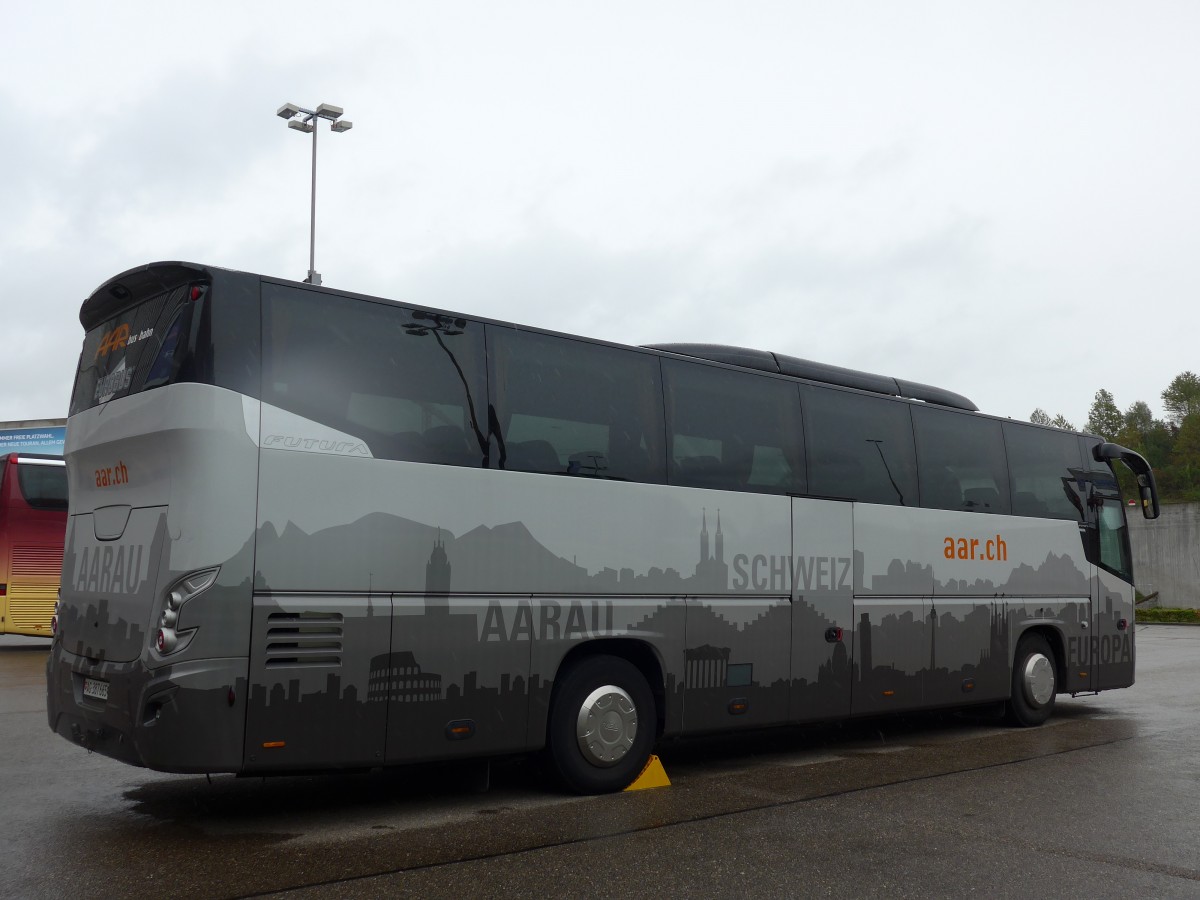 (165'007) - AAR bus+bahn, Aarau - AG 387'665 - VDL am 17. September 2015 in Z�rich, Flughafen