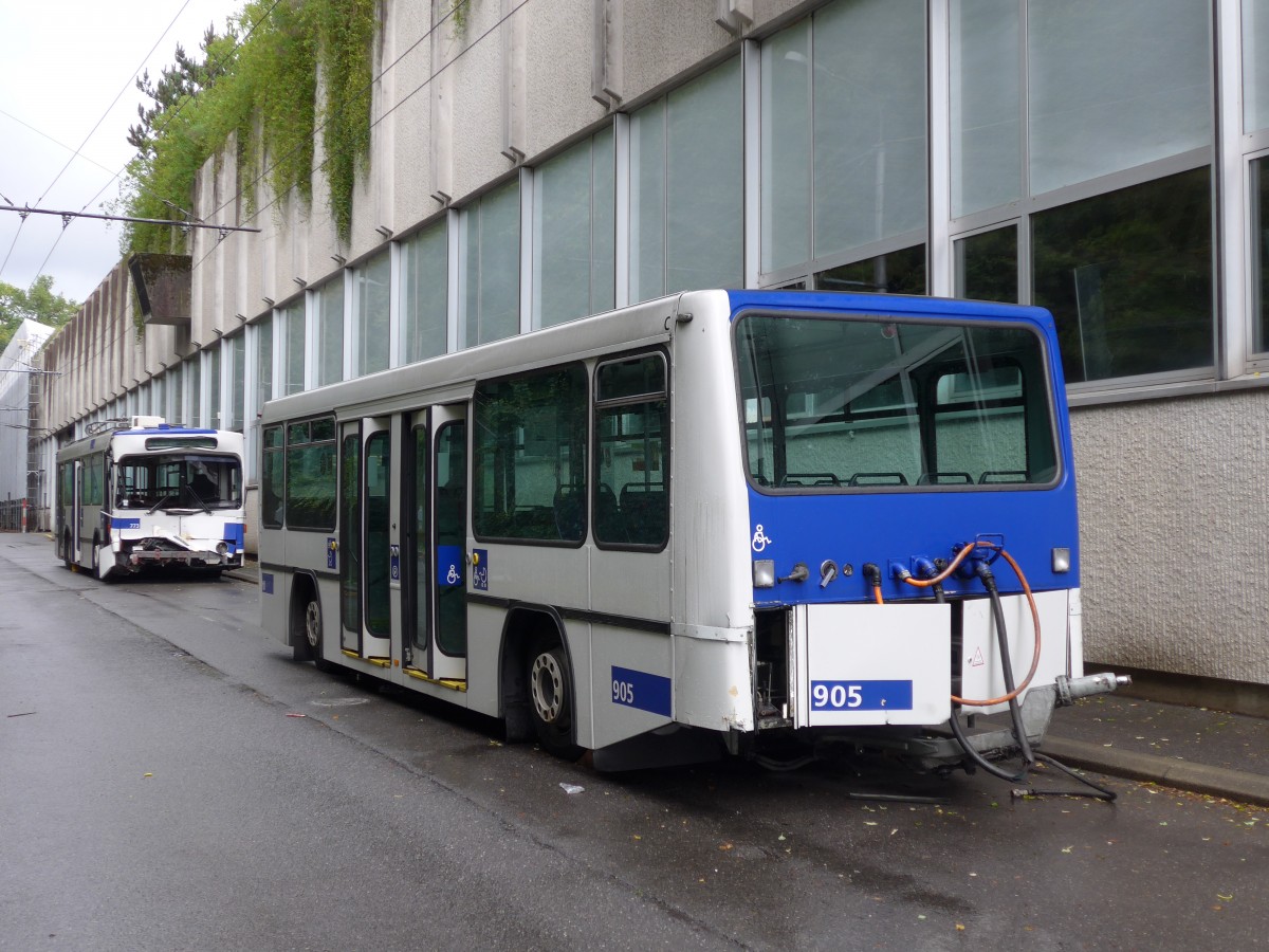 (165'081) - TL Lausanne - Nr. 905 - Lanz+Marti/Hess Personenanh�nger am 18. September 2015 in Lausanne, D�p�t Borde