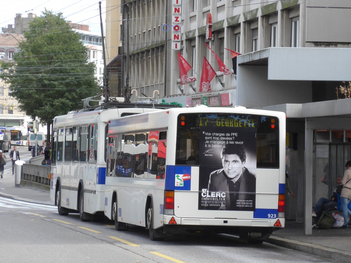 (165'168) - TL Lausanne - Nr. 923 - Lanz+Marti/Hess Personenanh�nger am 18. September 2015 in Lausanne, Chauderon