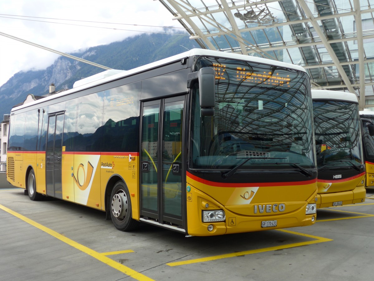 (165'441) - PostAuto Graub�nden - GR 170'431 - Iveco am 19. September 2015 in Chur, Postautostation