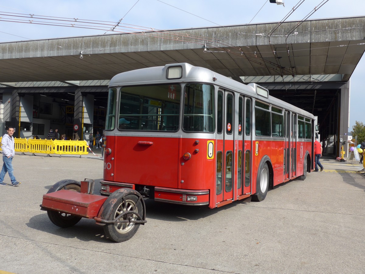 (165'862) - VW Winterthur - Nr. 210 - Saurer/T�scher am 26. September 2015 in Winterthur, Depot Gr�zefeld